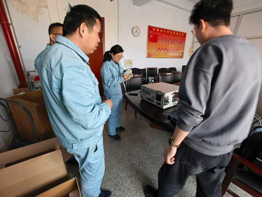 便携式傅里叶红外气体分析仪用于化工设计与实验